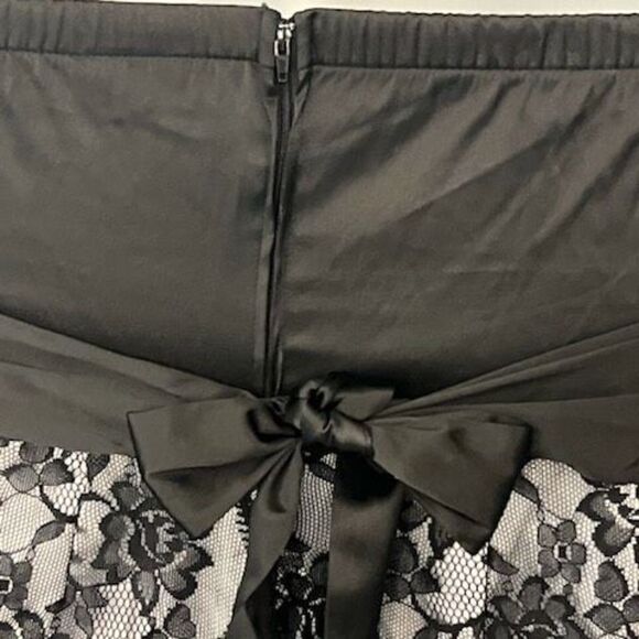 Snap Black and Lace Strapless Party Dress. Size Junior's 11 - Picture 7 of 9